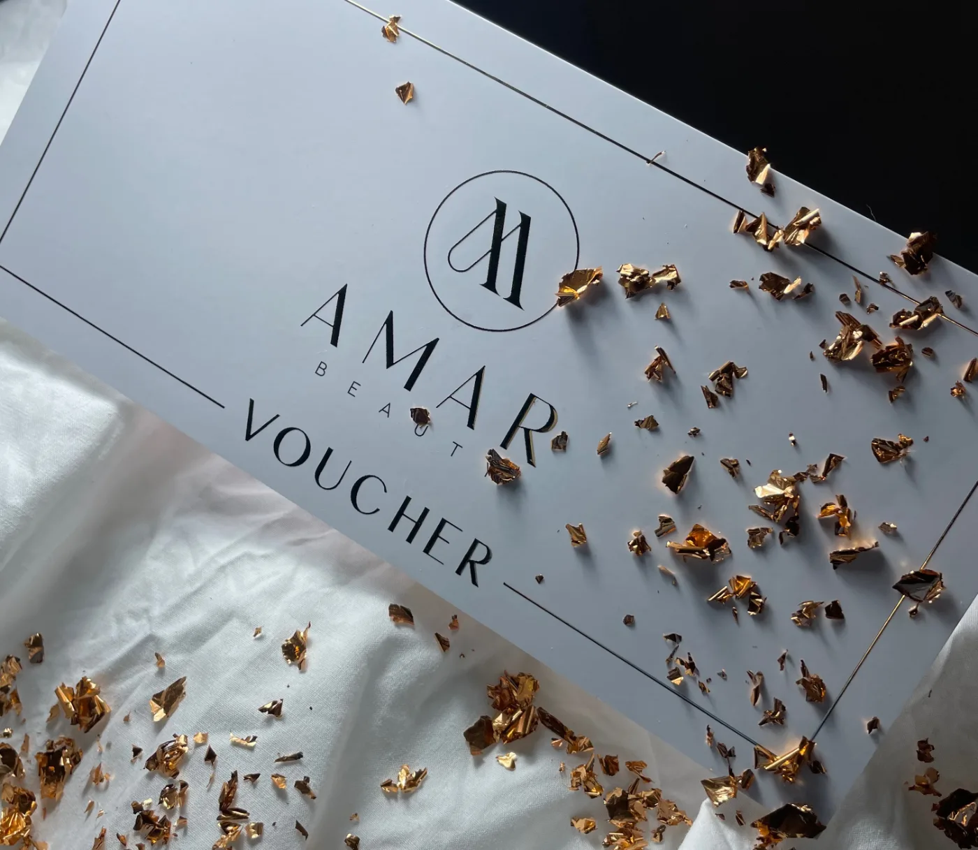 Elegancki voucher prezentowy AMAR Beauty